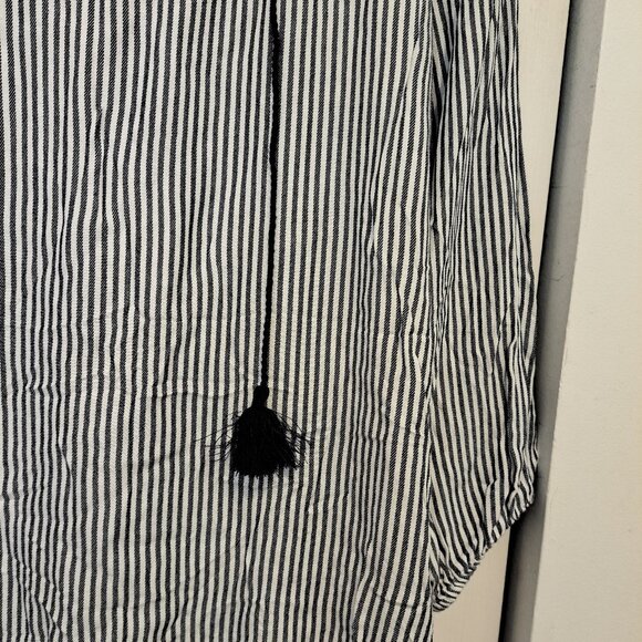 Old Navy Tunic Peasant Style Blouse/Top - Picture 5 of 7